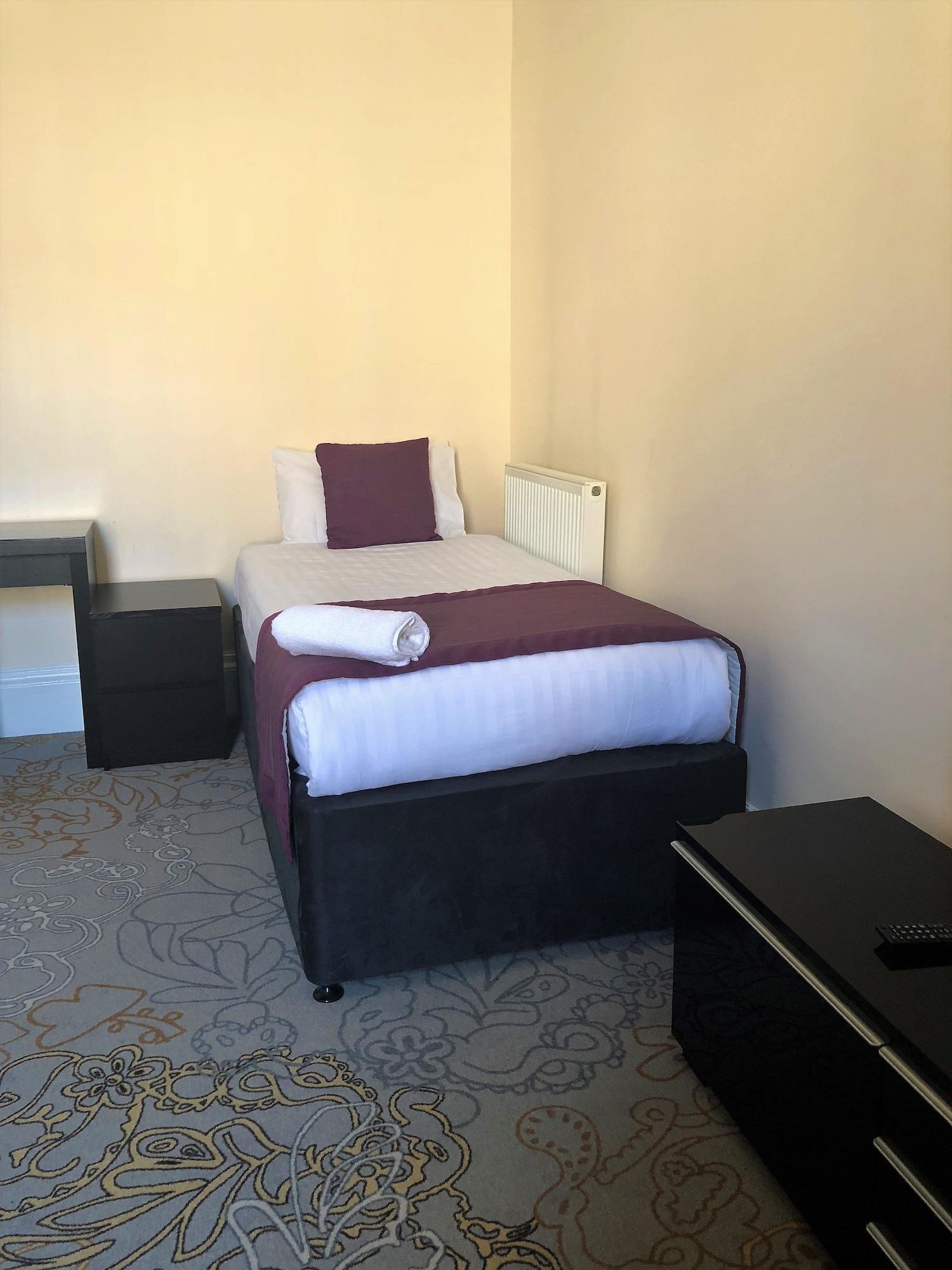 Aparthotel Cairn & Edinburgh