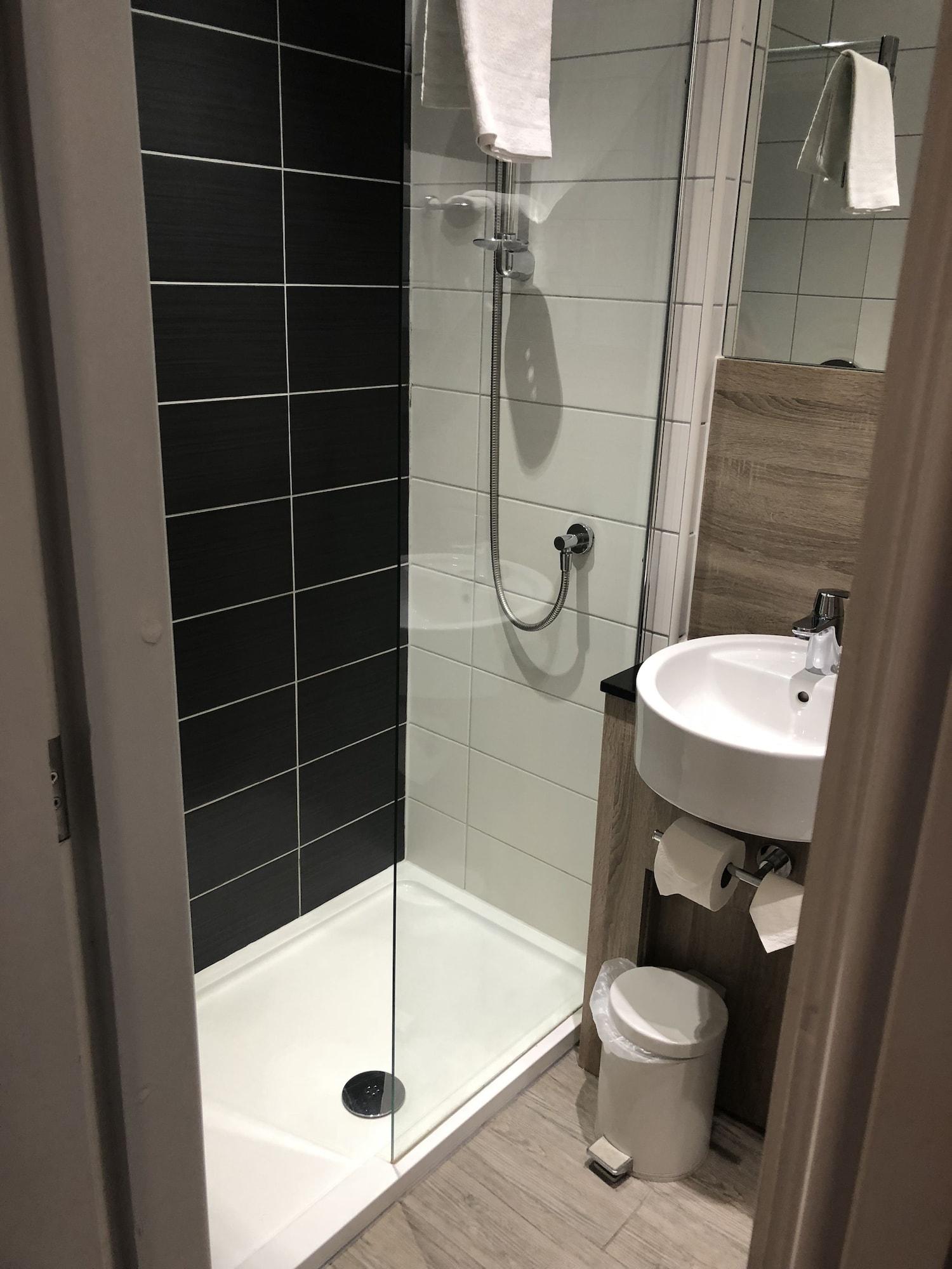 Cairn & Aparthotel Edinburgh